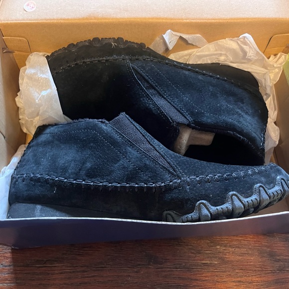 Like New Skechers Relaxed Fit shoes Size 7.5 - Picture 10 of 11